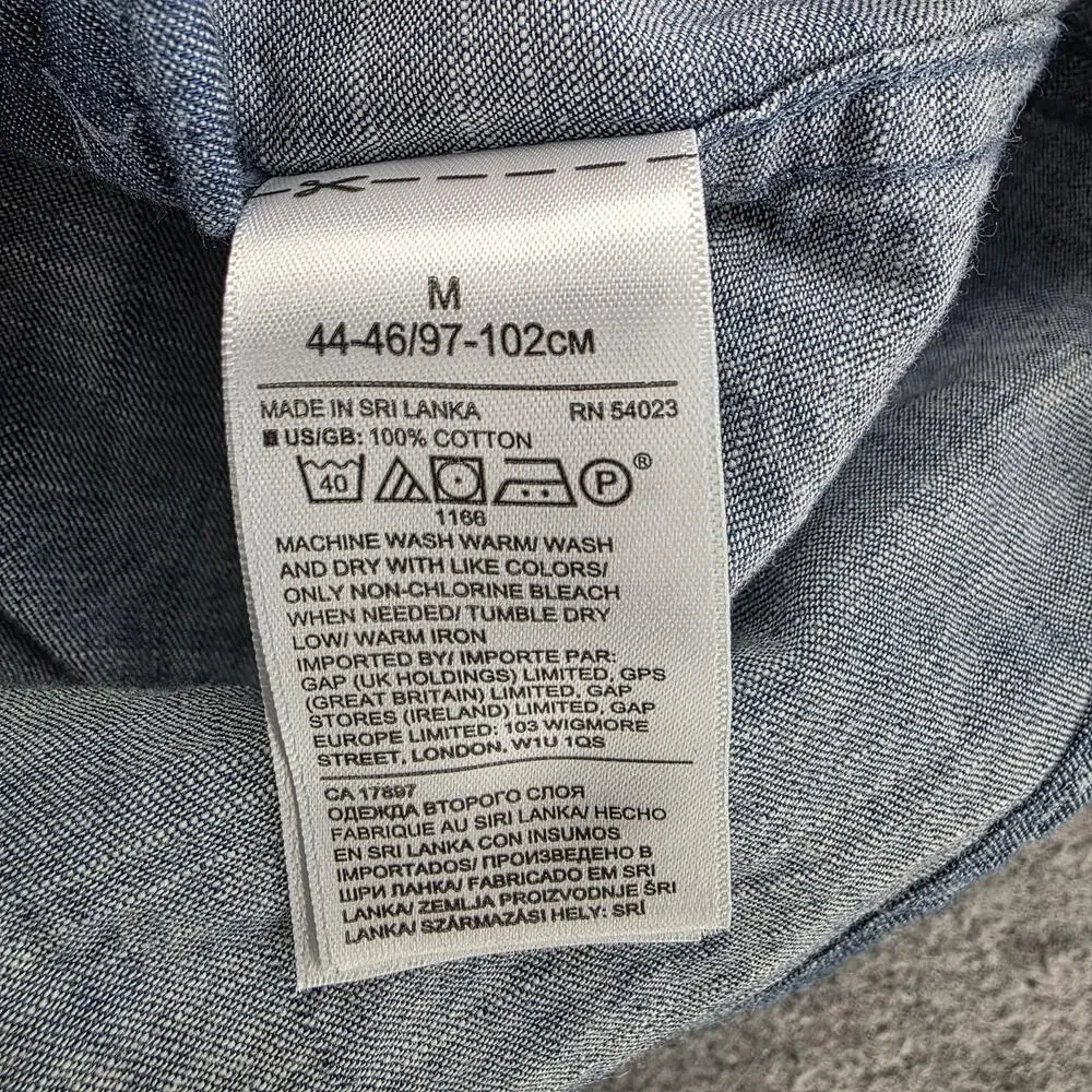 Banana Republic brand banana
